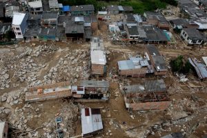 Vista aérea de un barrio afectado en Mocoa .EFE
