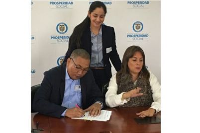 El-alcalde-Jose-Carlos-Molina-y-la-directora-nacional-de-DPS-Tatiana-Orozco.-1.jpeg
